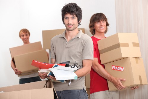 Putney moving service with van ready for residential relocation